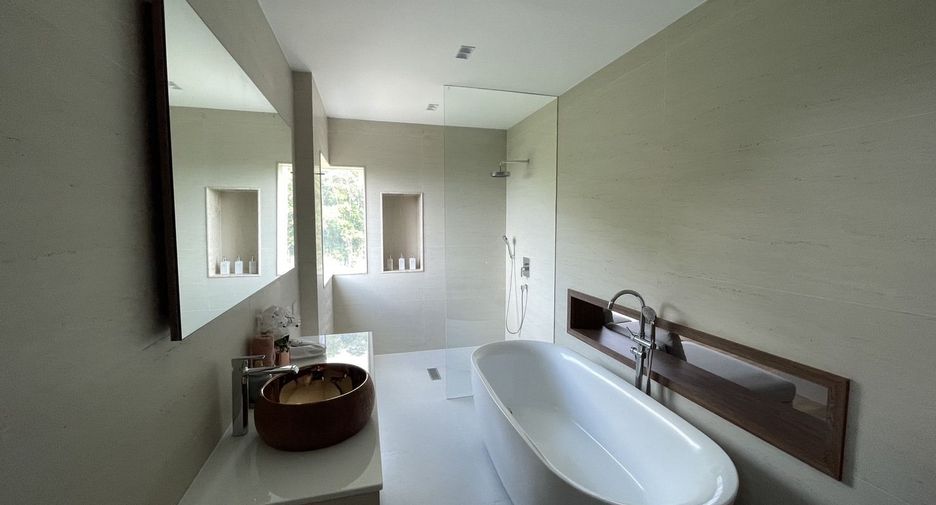 For rent 3 bedrooms condo in Mueang Phuket, Phuket