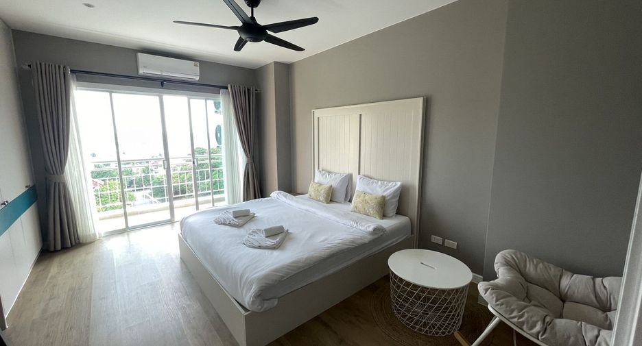 For rent 3 bedrooms condo in Mueang Phuket, Phuket