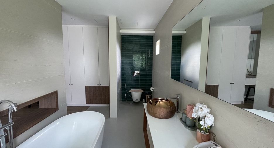 For rent 3 bedrooms condo in Mueang Phuket, Phuket