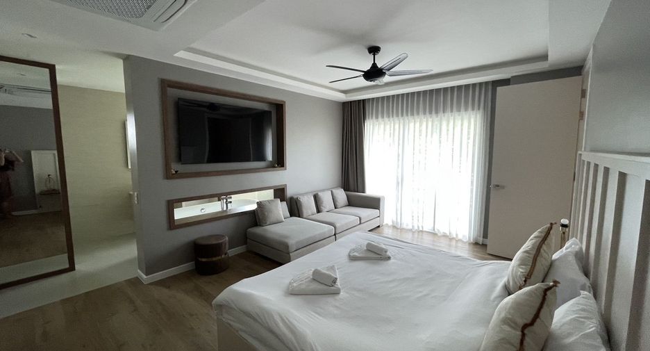 For rent 3 bedrooms condo in Mueang Phuket, Phuket