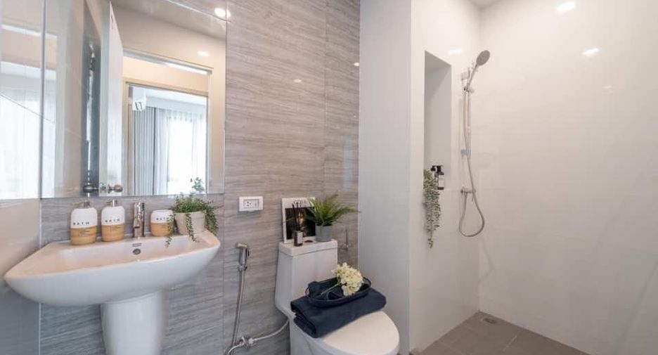 For rent 1 bed condo in Mueang Samut Prakan, Samut Prakan