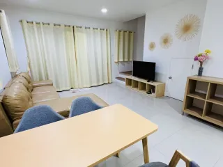 For sale 3 ベッドルーム townhouse in Bang Kapi, Bangkok