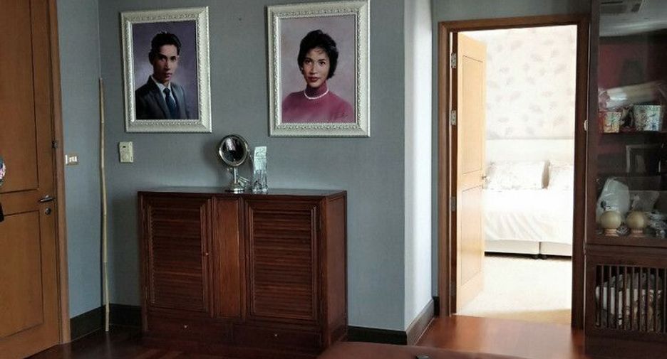 For sale 2 bedrooms condo in Sathon, Bangkok