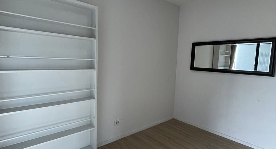 For rent 3 bedrooms townhouse in Prawet, Bangkok