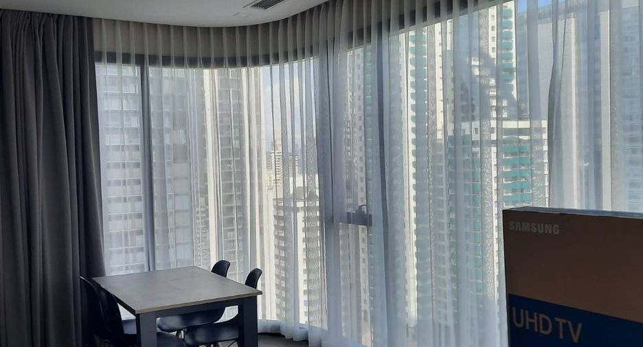 For rent 2 bedrooms condo in Khlong Toei, Bangkok