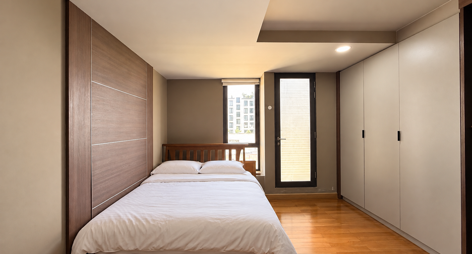 À vendre 3 chambres condo à Watthana, Bangkok