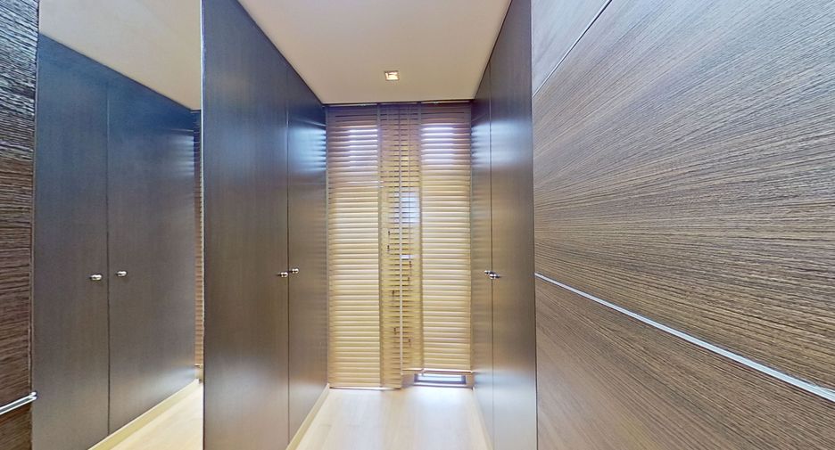 For sale and for rent 3 bedrooms condo in Watthana, Bangkok