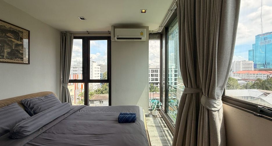 À vendre 3 chambres condo à Watthana, Bangkok