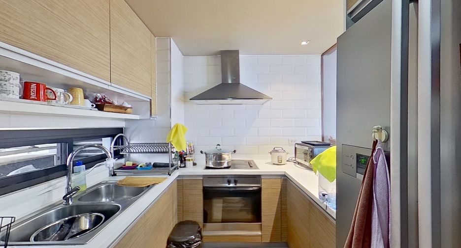 For sale and for rent 3 bedrooms condo in Watthana, Bangkok