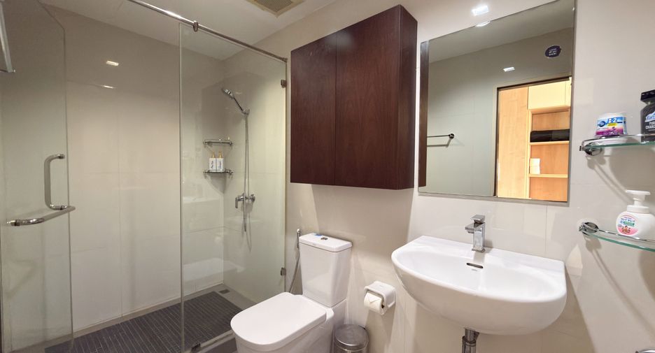À vendre 3 chambres condo à Watthana, Bangkok