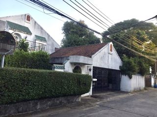 For sale 6 bedrooms house in Bang Phlat, Bangkok