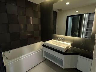 Condo en alquiler de 1 habitaciones en Huai Khwang, Bangkok