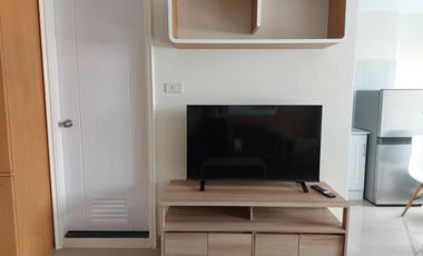 Condo en alquiler de 1 habitaciones en Yan Nawa, Bangkok