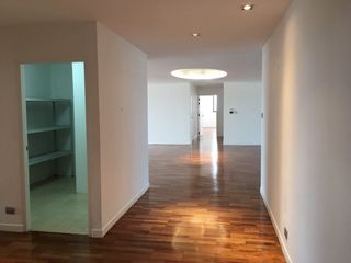 Apartment zur Miete mit 4 Zimmer in Khlong Toei, Bangkok