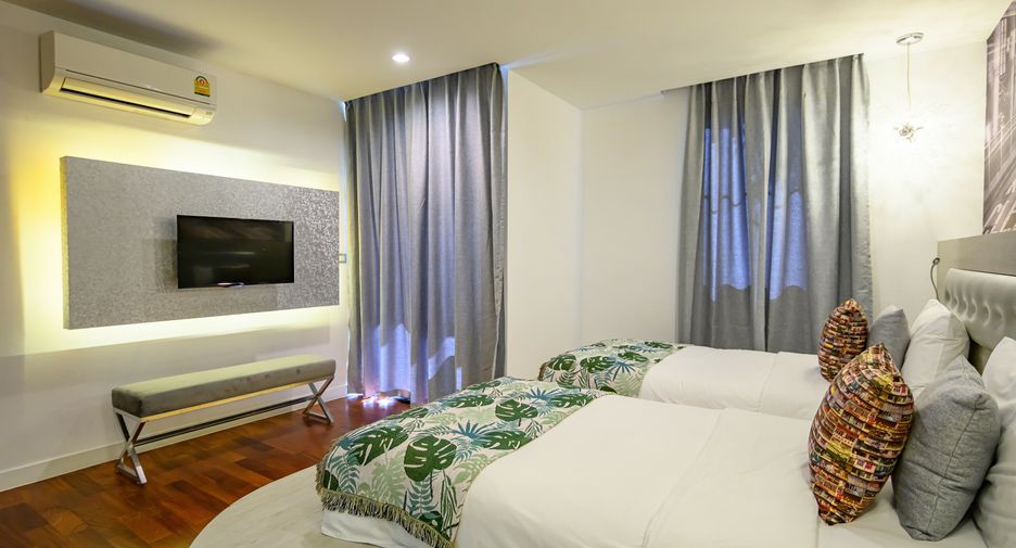 For rent 6 bedrooms condo in Pathum Wan, Bangkok