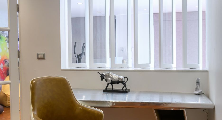 For rent 6 bedrooms condo in Pathum Wan, Bangkok