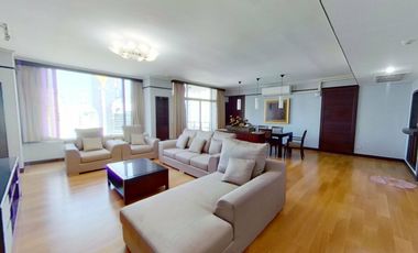 For rent 3 bedrooms condo in Pathum Wan, Bangkok