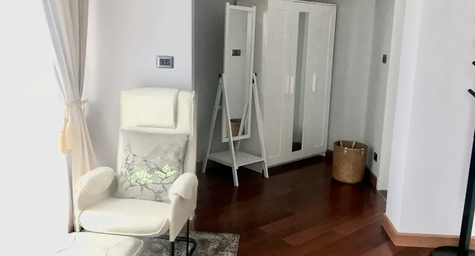 À vendre 5 chambres condo à Huai Khwang, Bangkok