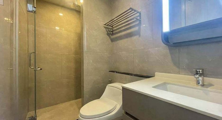 Wohnung zur Miete mit 2 Zimmer in Huai Khwang, Bangkok