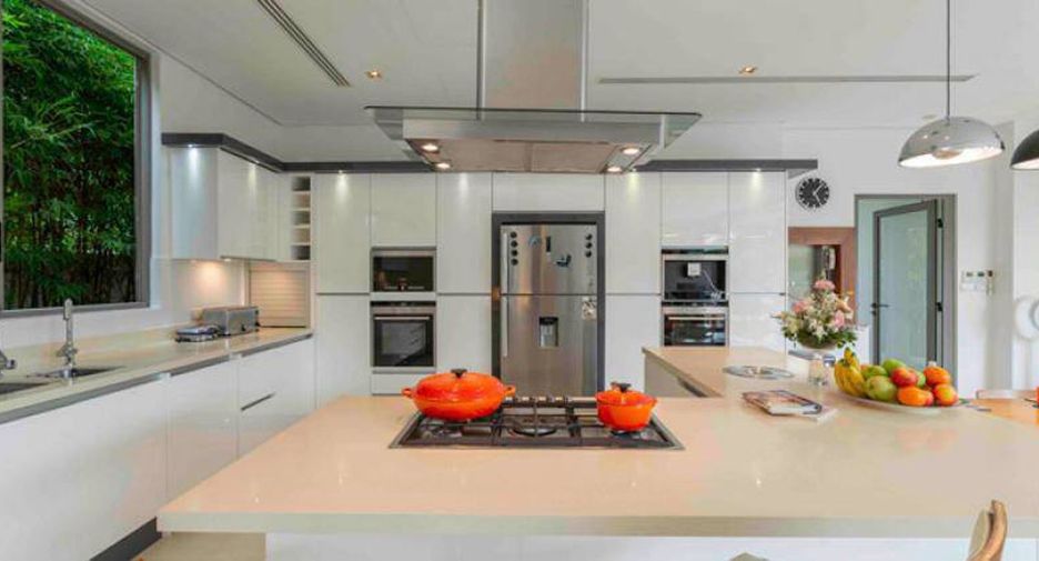 For sale 6 bedrooms villa in Takua Thung, Phang Nga