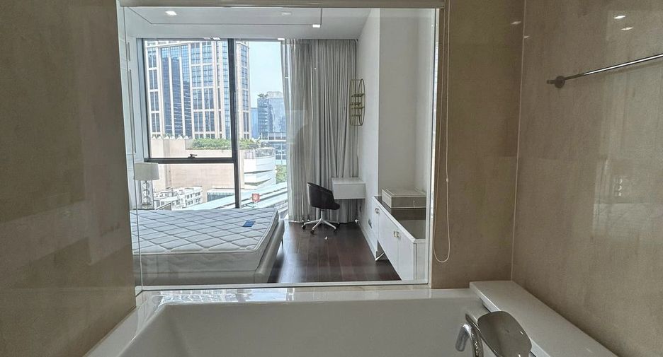 For rent 2 bedrooms condo in Khlong Toei, Bangkok