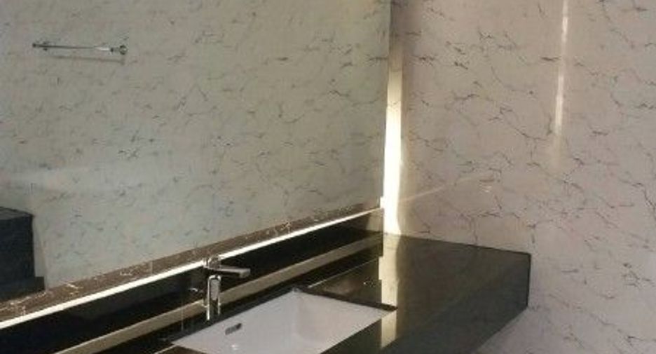 For rent 1 bed condo in Bang Rak, Bangkok