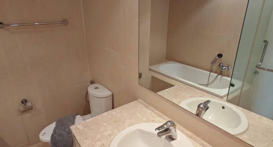 For rent 2 bedrooms condo in Mueang Phuket, Phuket