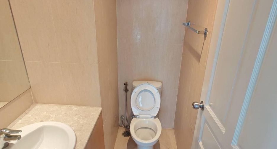 For rent 2 bedrooms condo in Mueang Phuket, Phuket