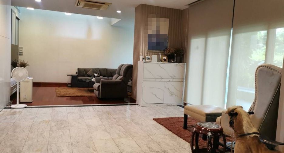 出售 6 卧室 独立屋 在 Saphan Sung, 曼谷