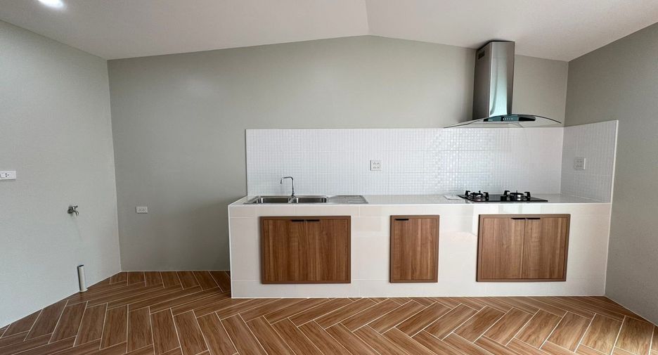 For sale 4 bedrooms house in Mueang Phuket, Phuket