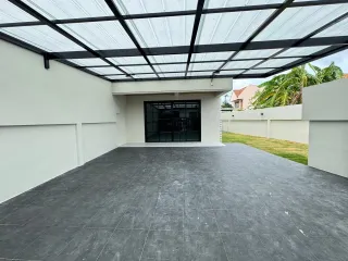 For sale 4 bedrooms house in Mueang Phuket, Phuket