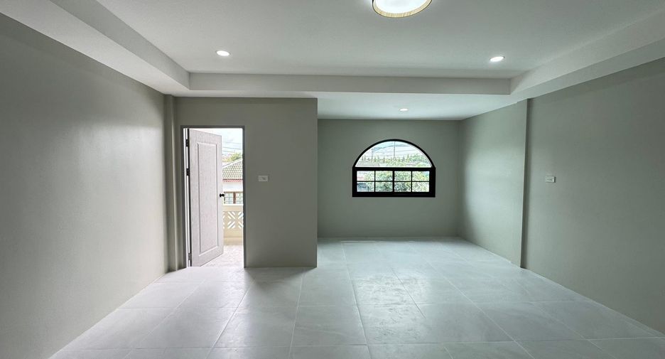For sale 4 bedrooms house in Mueang Phuket, Phuket