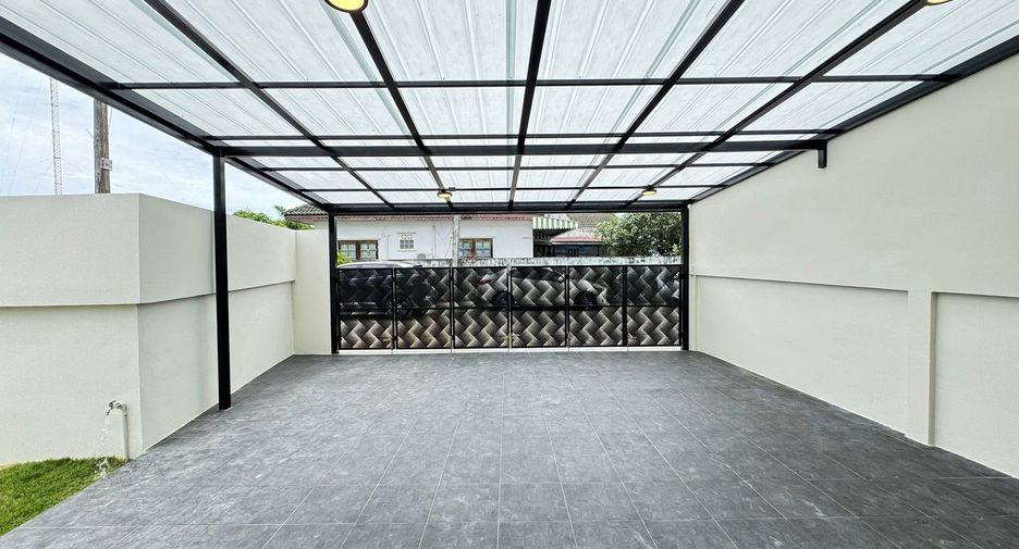 For sale 4 bedrooms house in Mueang Phuket, Phuket