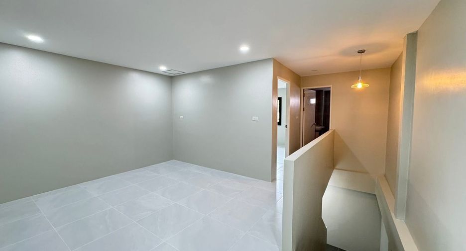 For sale 4 bedrooms house in Mueang Phuket, Phuket