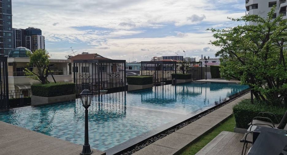 For sale 1 bed condo in Bang Phlat, Bangkok
