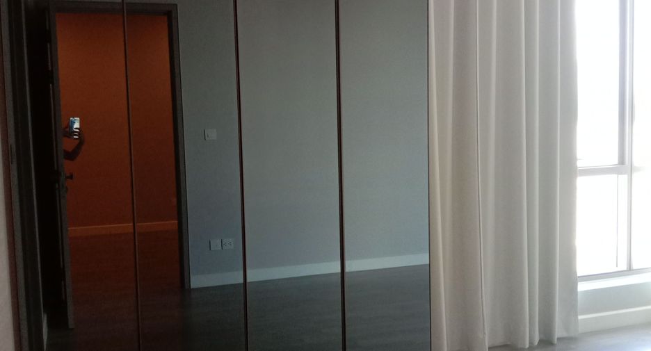 For sale 1 bed condo in Bang Rak, Bangkok