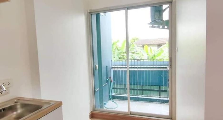 For sale 1 bed condo in Mueang Samut Prakan, Samut Prakan