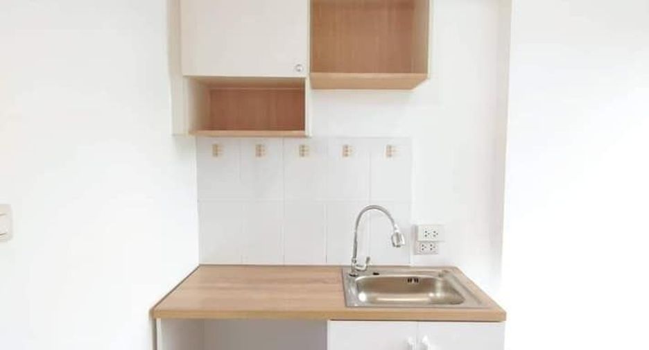 For sale 1 bed condo in Mueang Samut Prakan, Samut Prakan