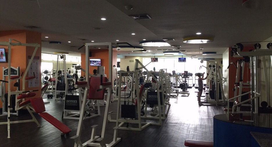For rent 2 bedrooms condo in Khlong Toei, Bangkok