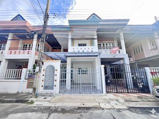出售 3 卧室 联排别墅 在 Bang Khen, 曼谷