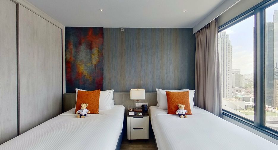 For rent 3 bedrooms apartment in Huai Khwang, Bangkok
