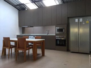 For rent 4 bedrooms retail Space in Watthana, Bangkok