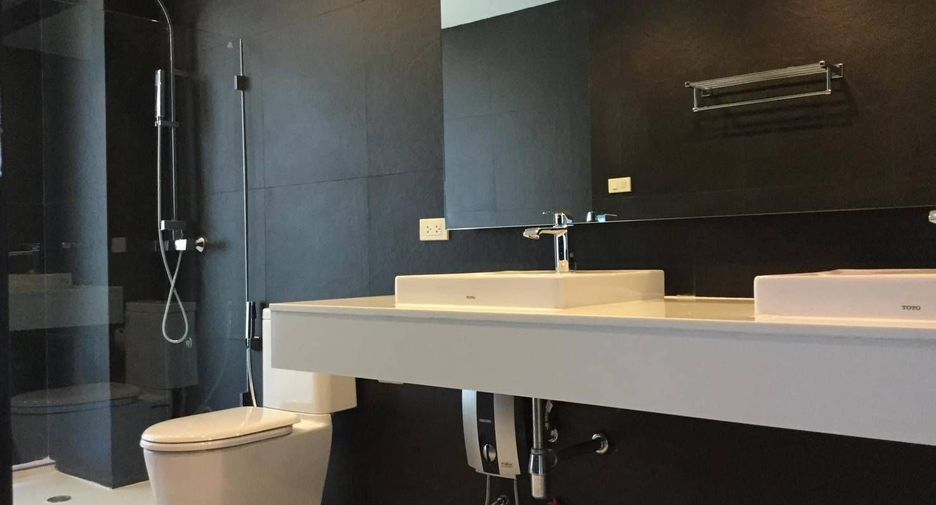 For rent 4 bedrooms retail Space in Watthana, Bangkok