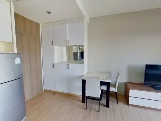 For rent 1 Beds condo in Khlong Toei, Bangkok