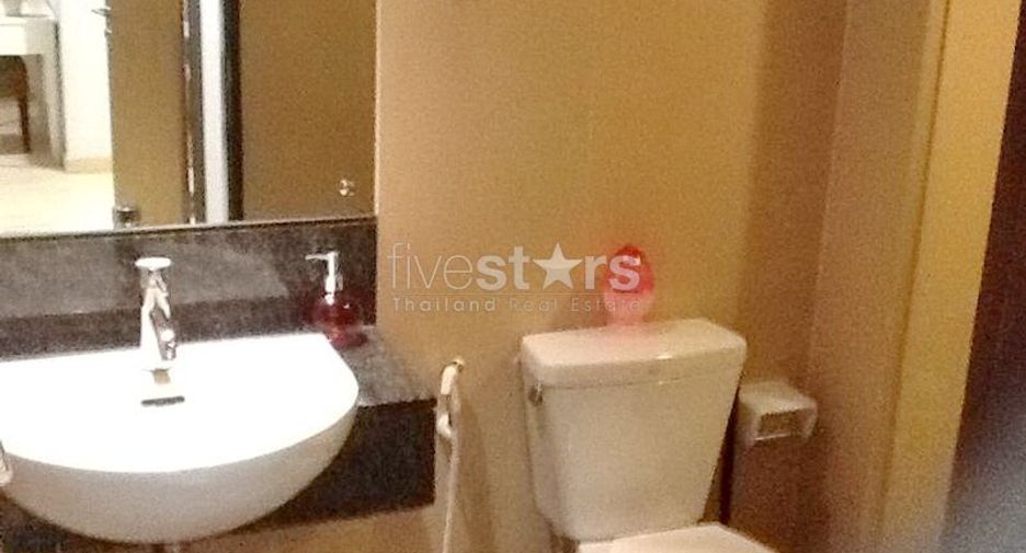 For sale 2 bedrooms condo in Watthana, Bangkok