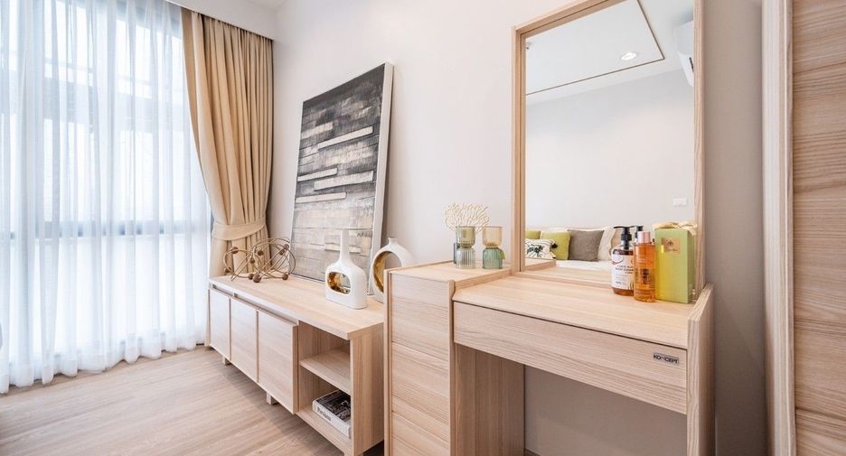 For rent 2 bedrooms apartment in Sathon, Bangkok