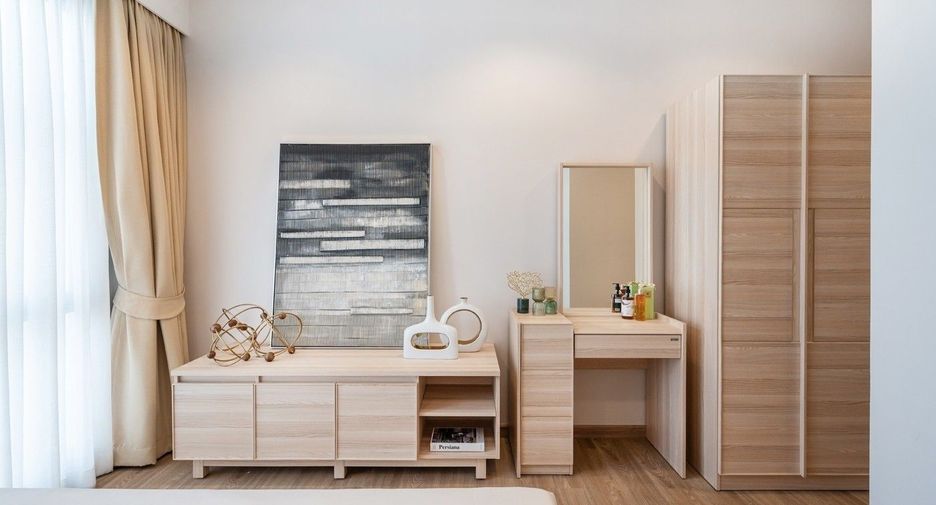 For rent 2 bedrooms apartment in Sathon, Bangkok