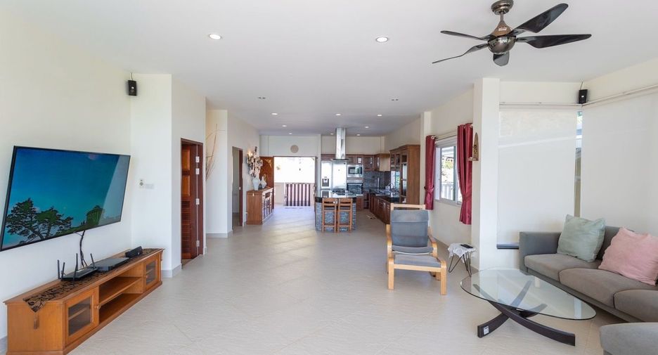 For rent 4 bedrooms villa in Mueang Phuket, Phuket