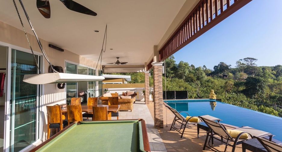 For rent 4 bedrooms villa in Mueang Phuket, Phuket