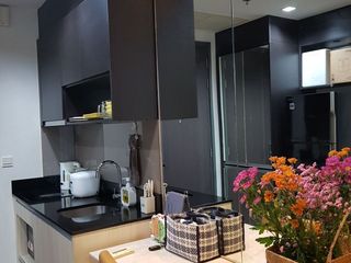 À louer 1 chambre condo à Khlong Toei, Bangkok